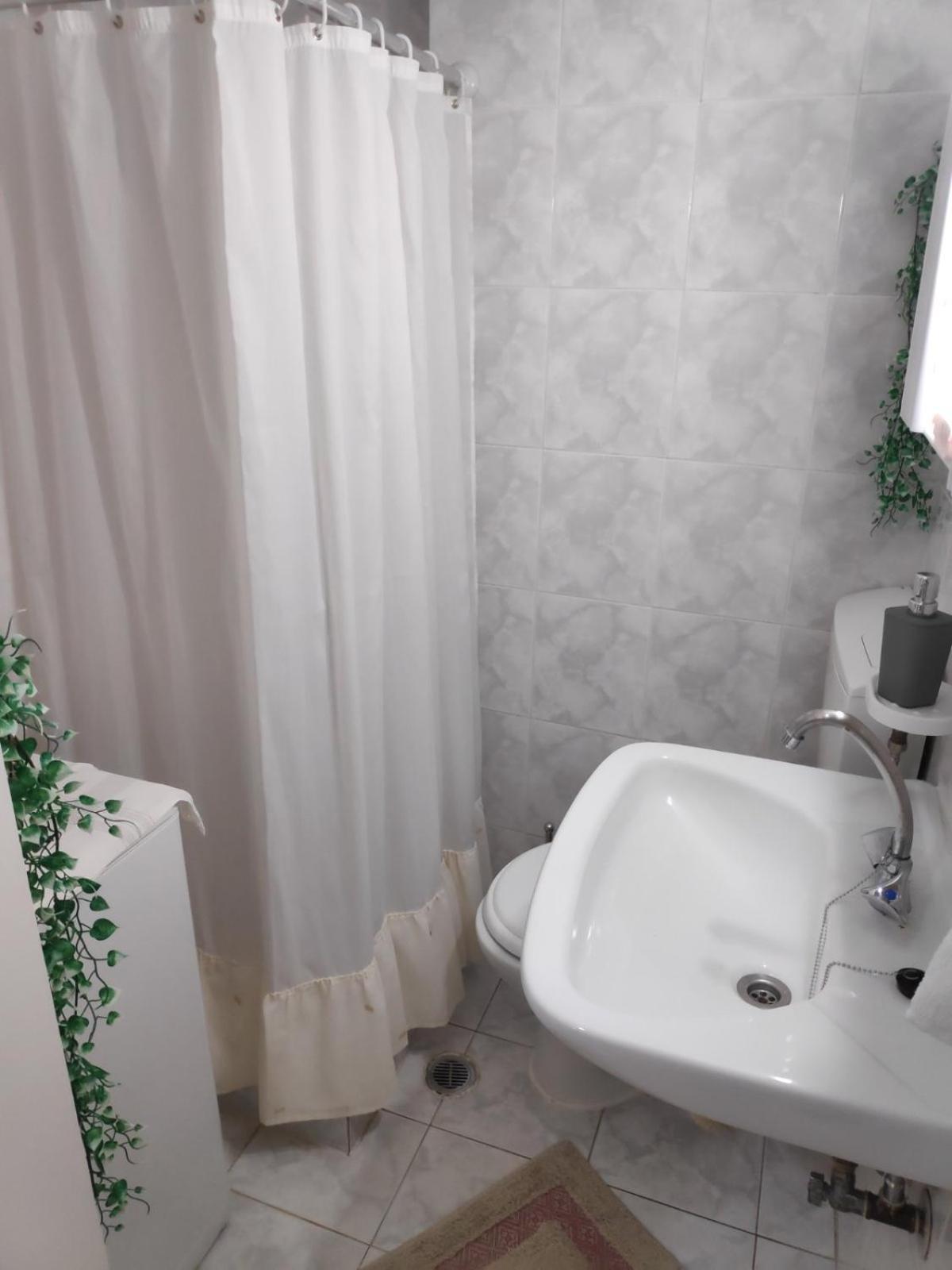 Mary'S Home 卡拉马塔 外观 照片
