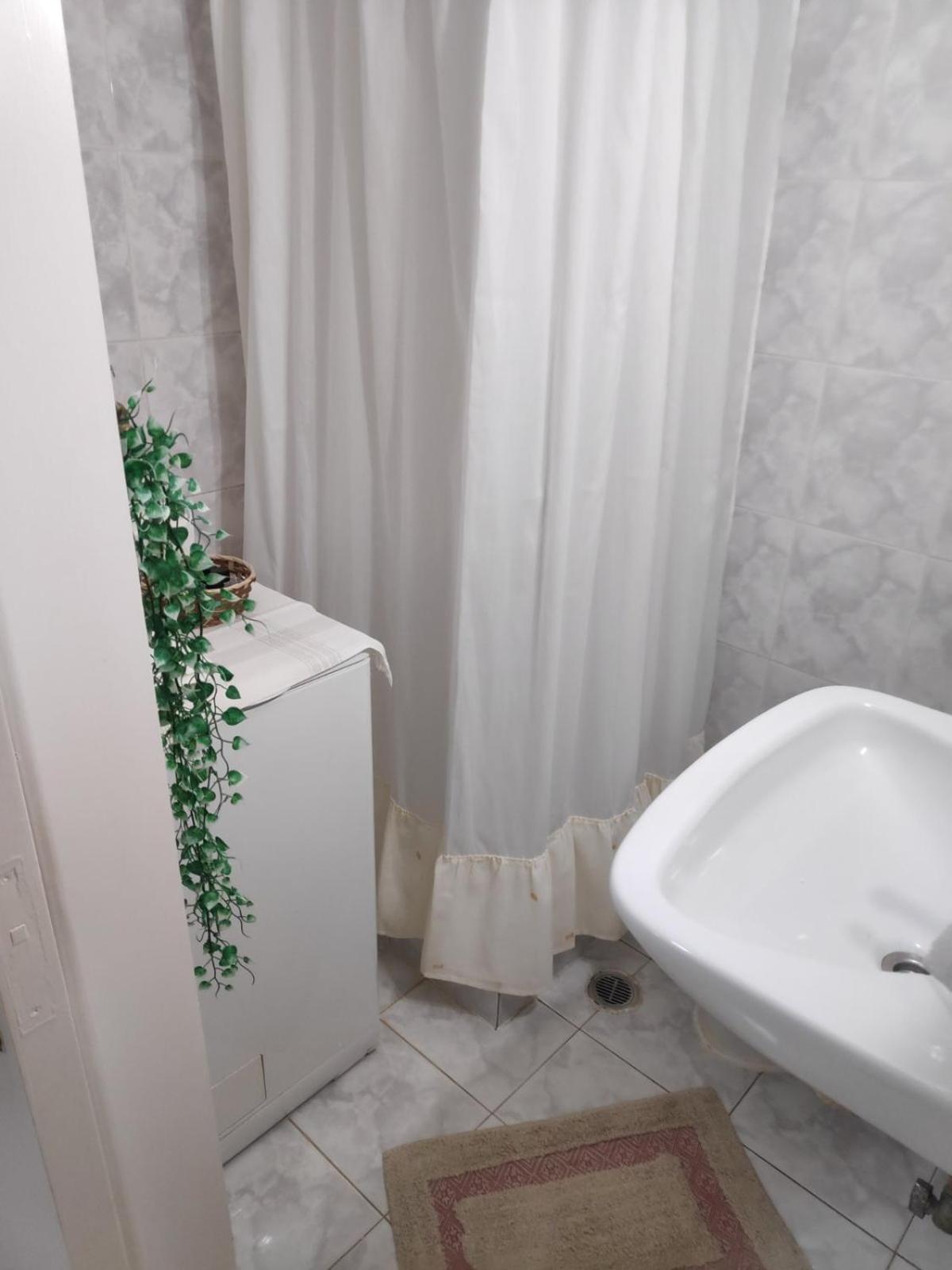 Mary'S Home 卡拉马塔 外观 照片